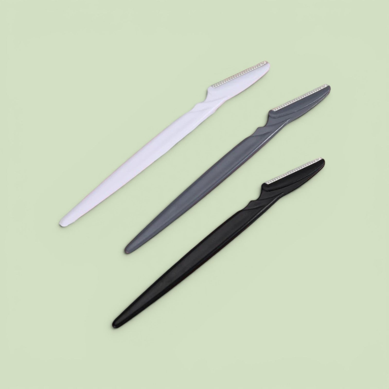 Beautiful 3PCS  Eyebrow Shaping Trimmer Stainless  Steel Pointed Blade Razor.