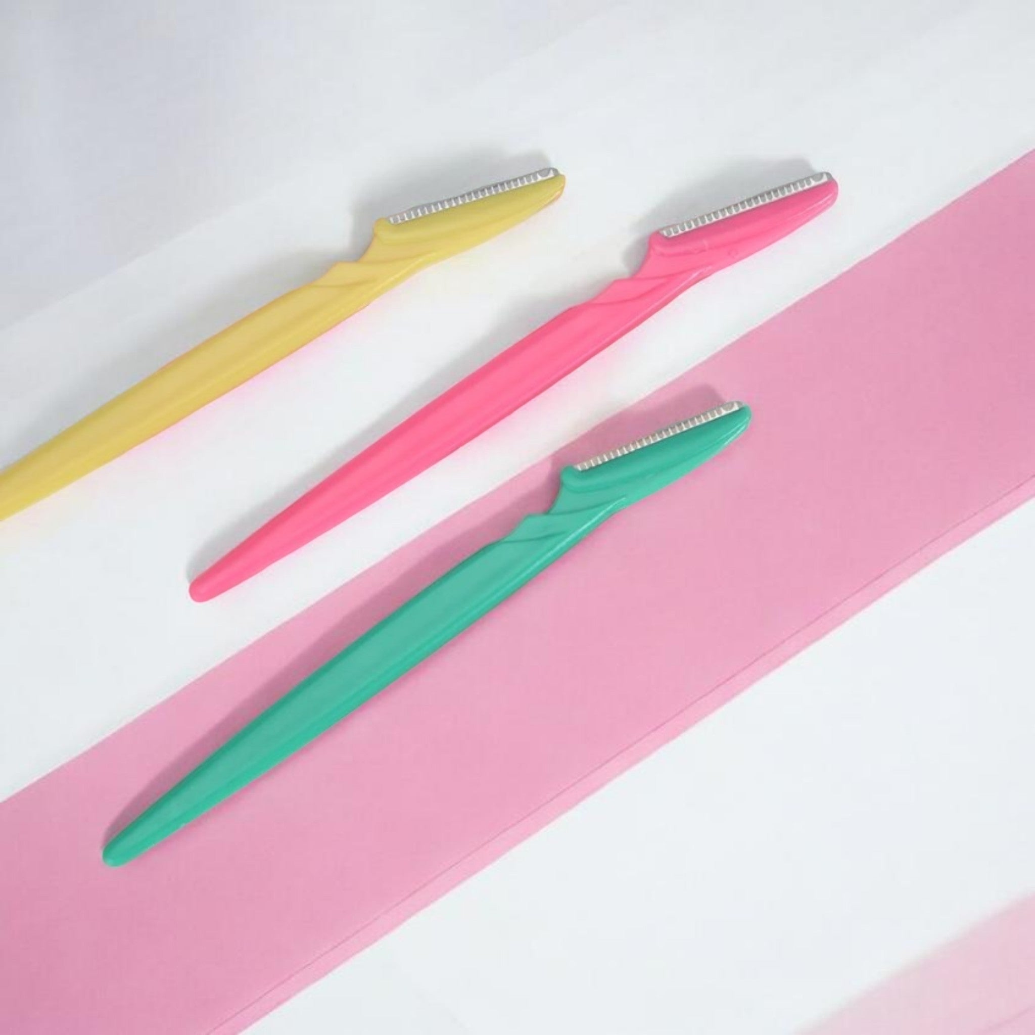 Beautiful 3PCS  Eyebrow Shaping Trimmer Stainless  Steel Pointed Blade Razor.